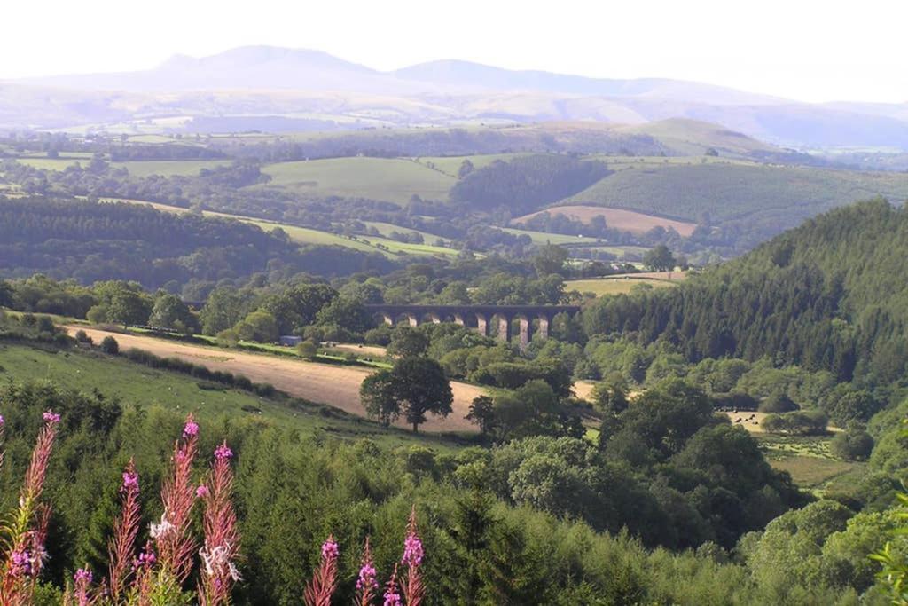 Kestrel Farmhouse Llandovery Luaran gambar